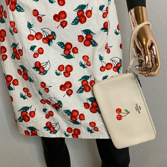 NWT Coach White with Cherries Wristlet - Picture 3 of 12